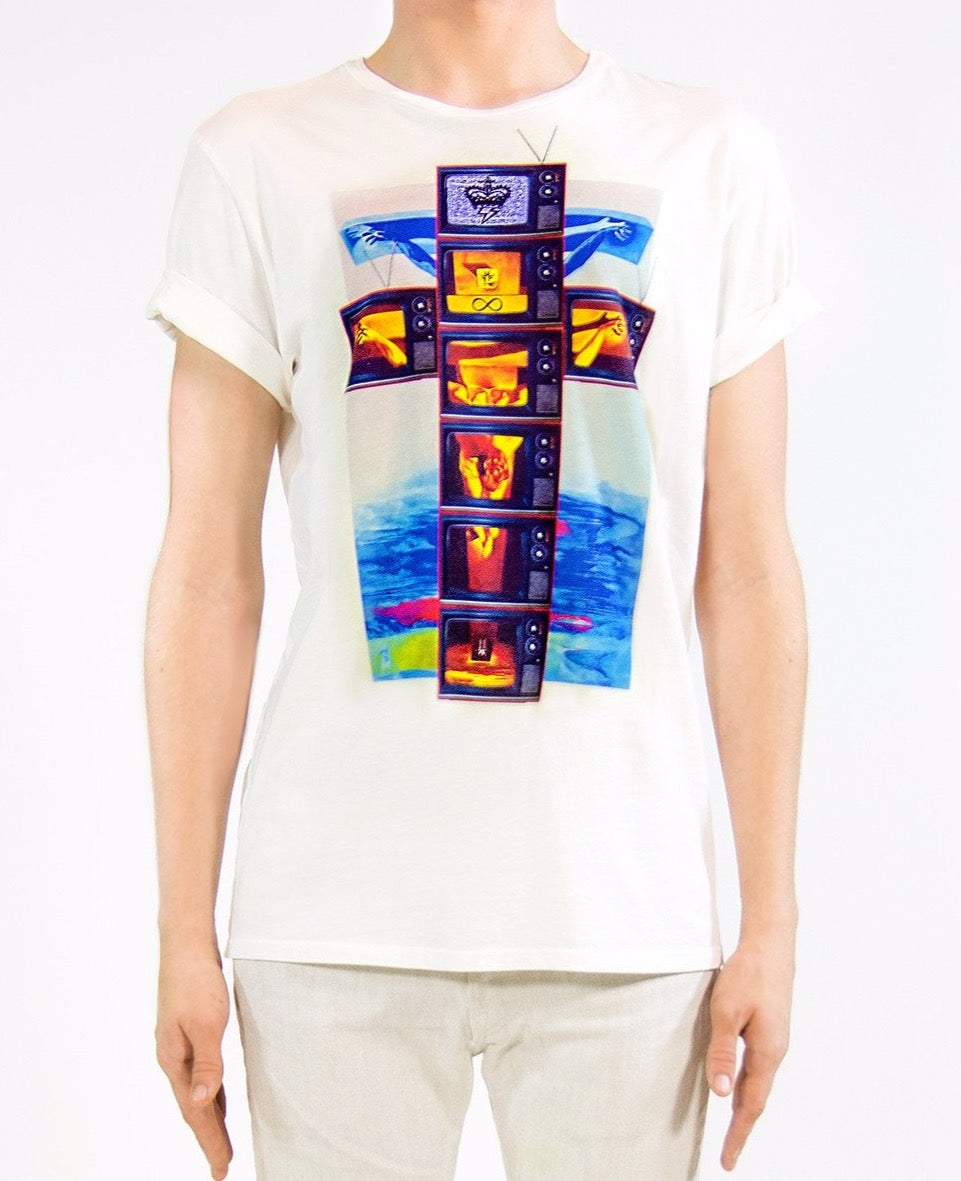 MODERN CRUCIFIXION COLOR TV T-SHIRT | White ( LE ) MF