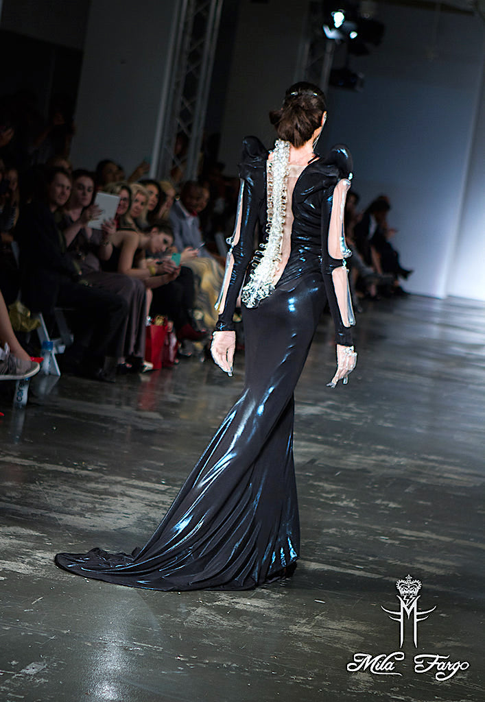 INTRA-EXO SKELETAL DEATH GOWN | Chromium Black MF