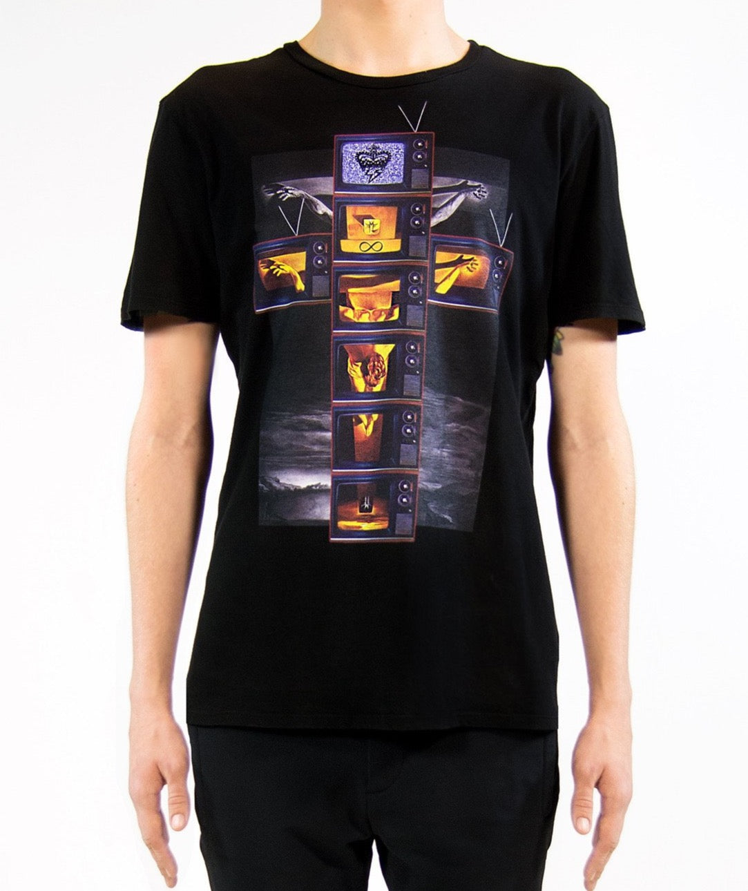 MODERN CRUCIFIXION T-SHIRT | Black MF