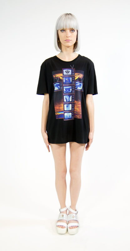 MODERN CRUCIFIXION TECHNICOLOR TV T-SHIRT | Black ( LE ) MF