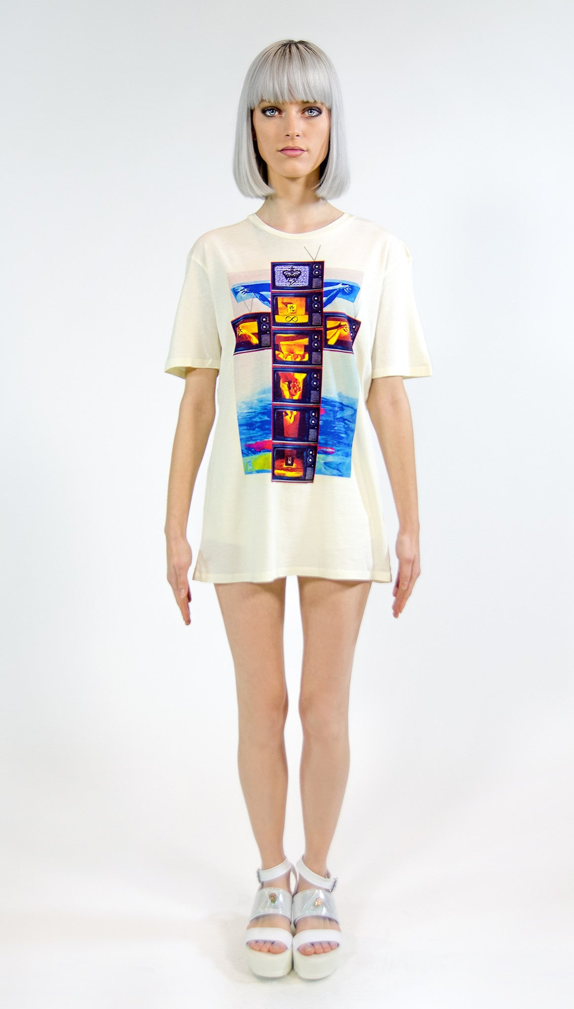 MODERN CRUCIFIXION COLOR TV T-SHIRT | White ( LE ) MF